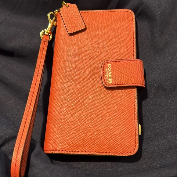 coach iphone wallet wristlet